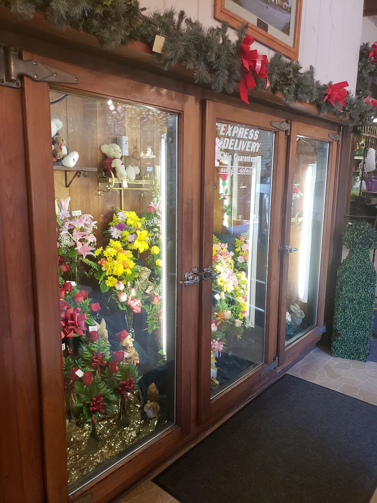 Anthony's Flowers - Image 1