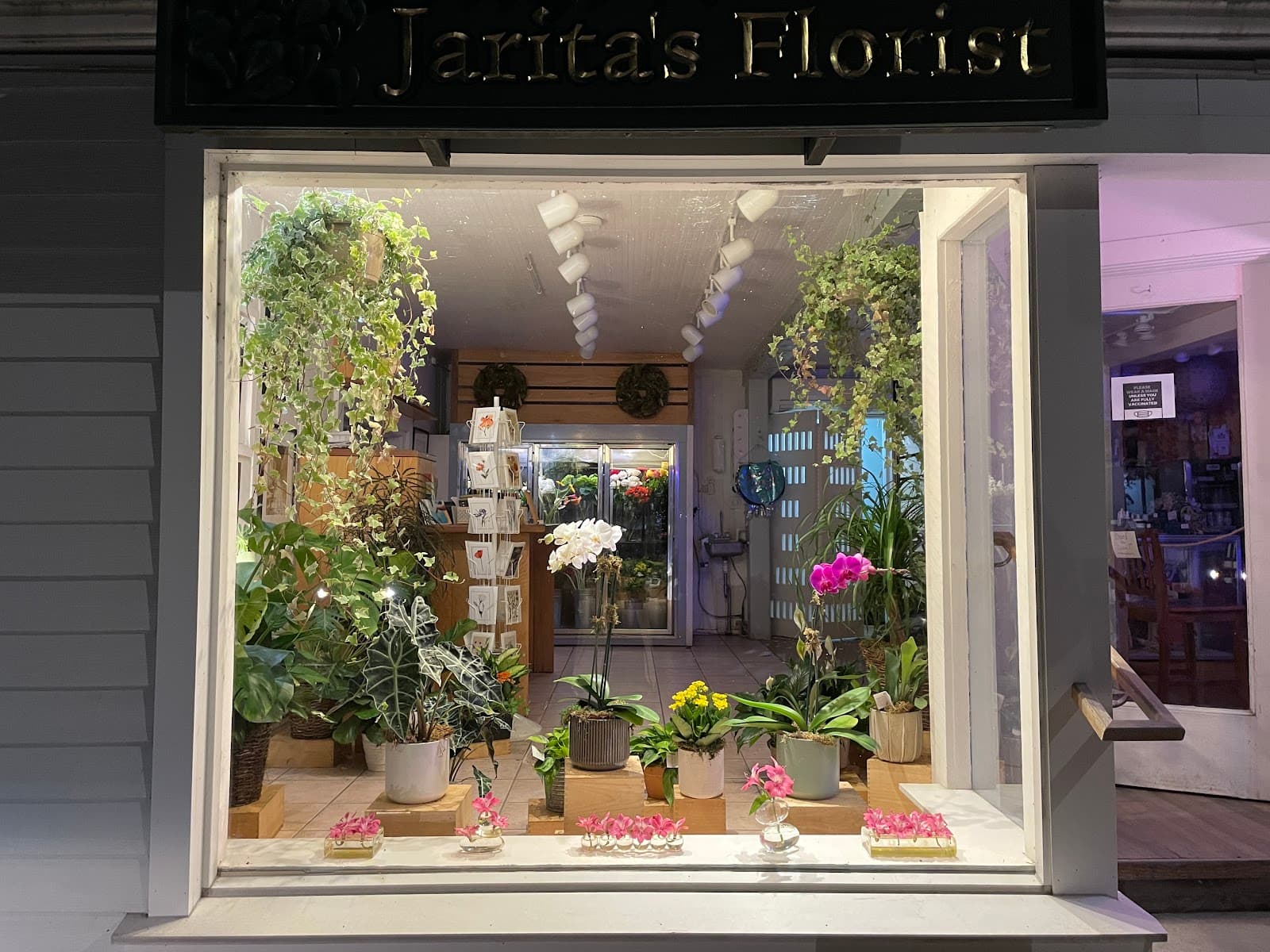 Jarita's Florist - Image 1