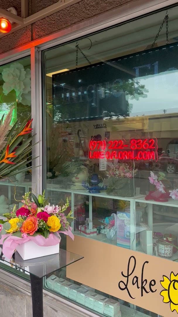 Lake O. Floral - Image 1