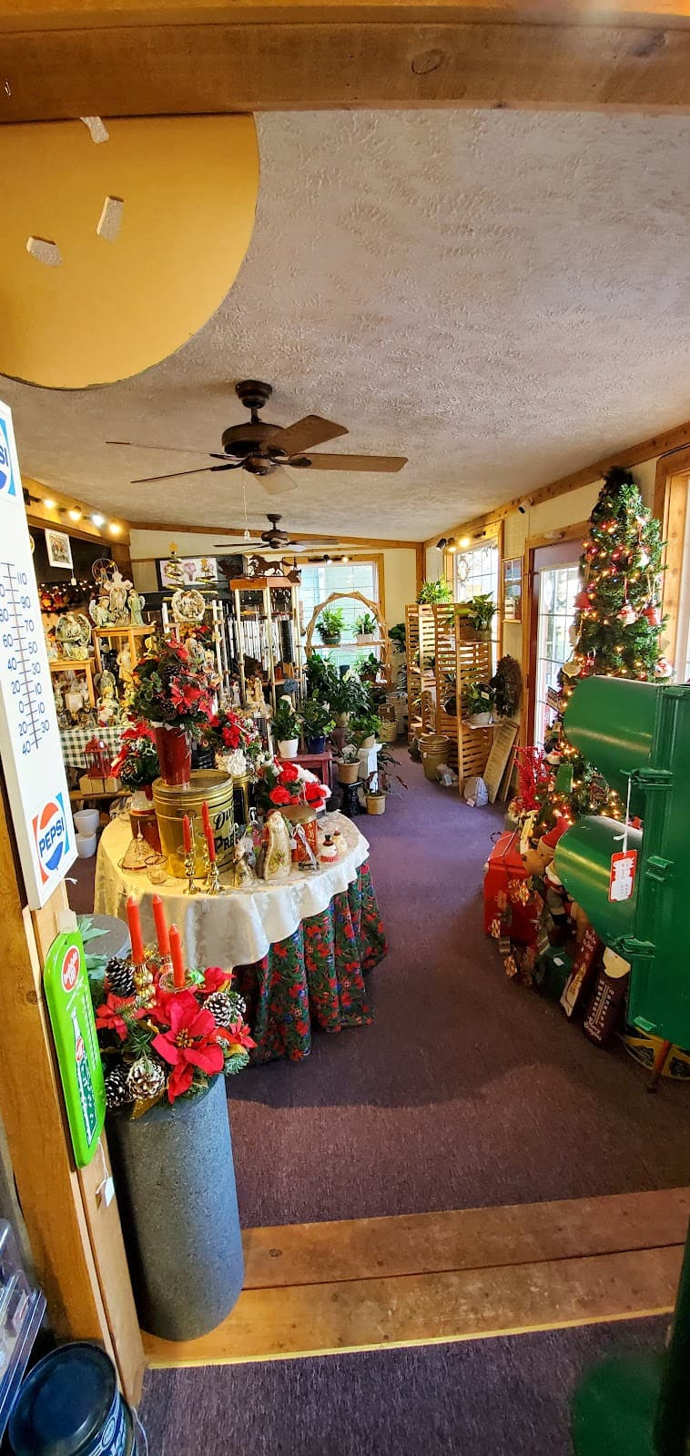 Davis Floral - Image 1