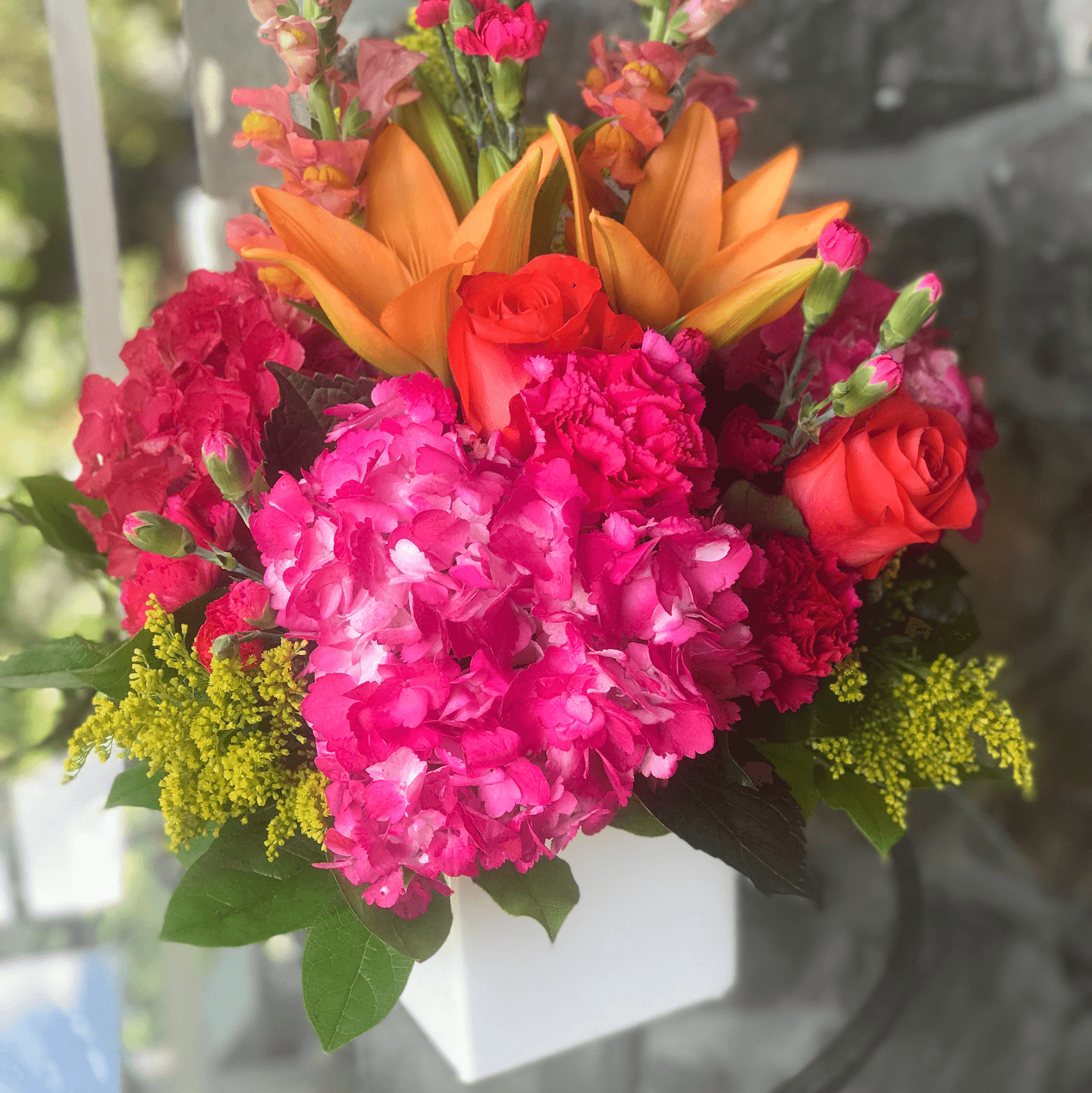 GENE'S FLORIST & GIFT BASKETS - Image 1