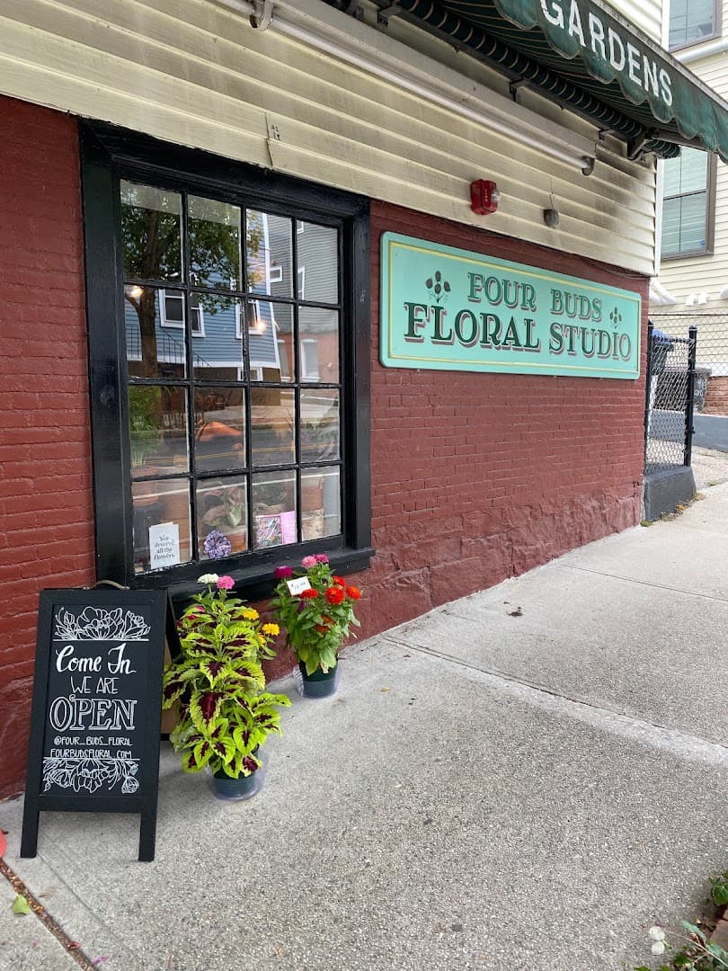 Four Buds Floral Studio - Image 1