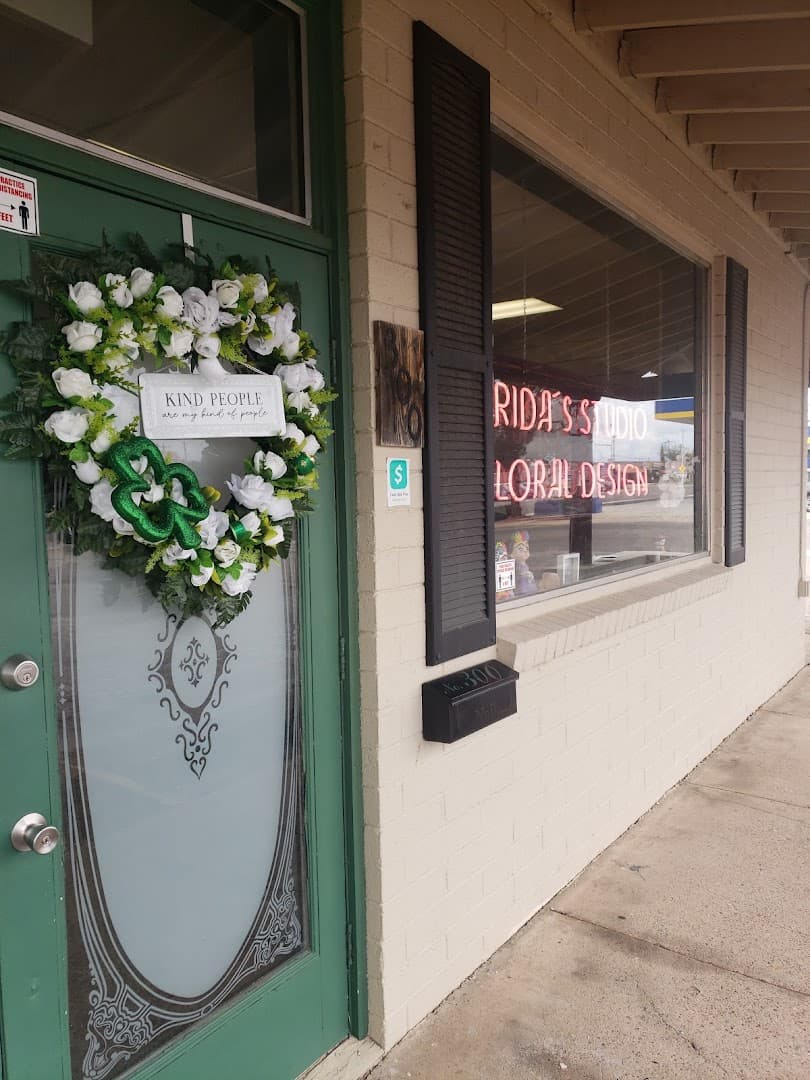 Fridas Studio Floral Design - Image 1