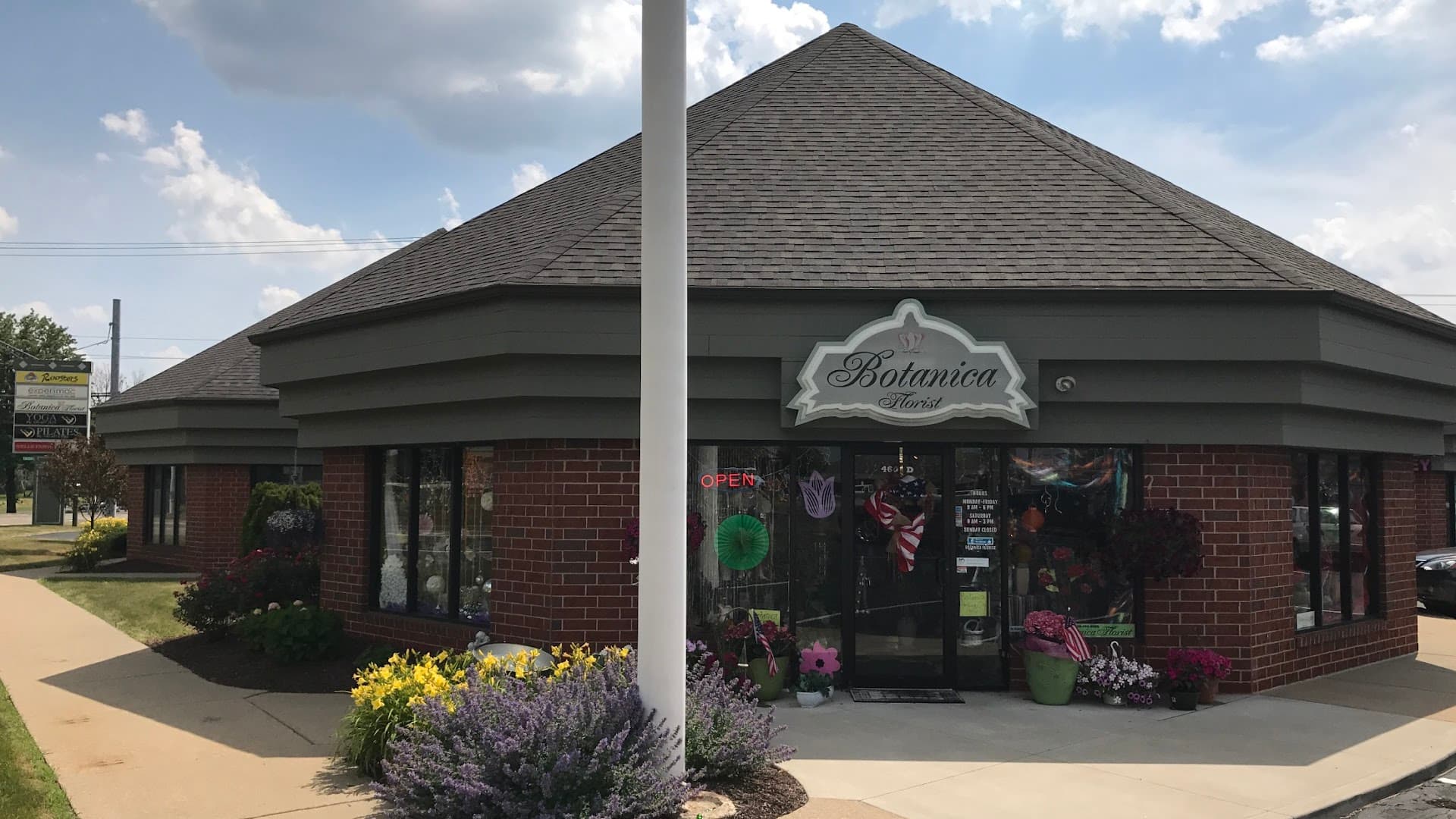 Botanica Florist - Image 1