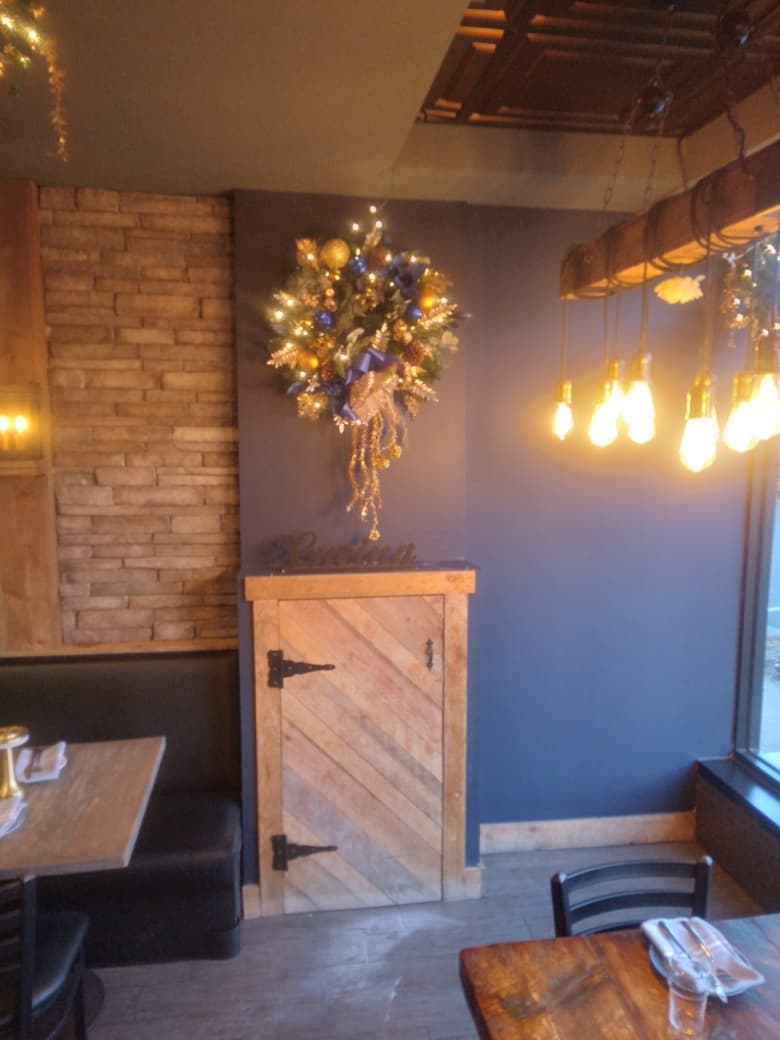 Creations by Fran Flowers & More - Image 1