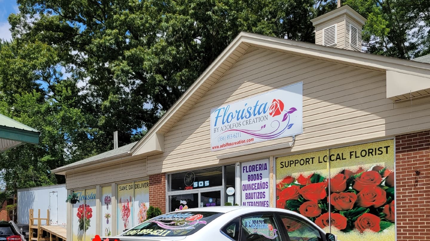 Florist at Adolfos Creation LLC - Image 1