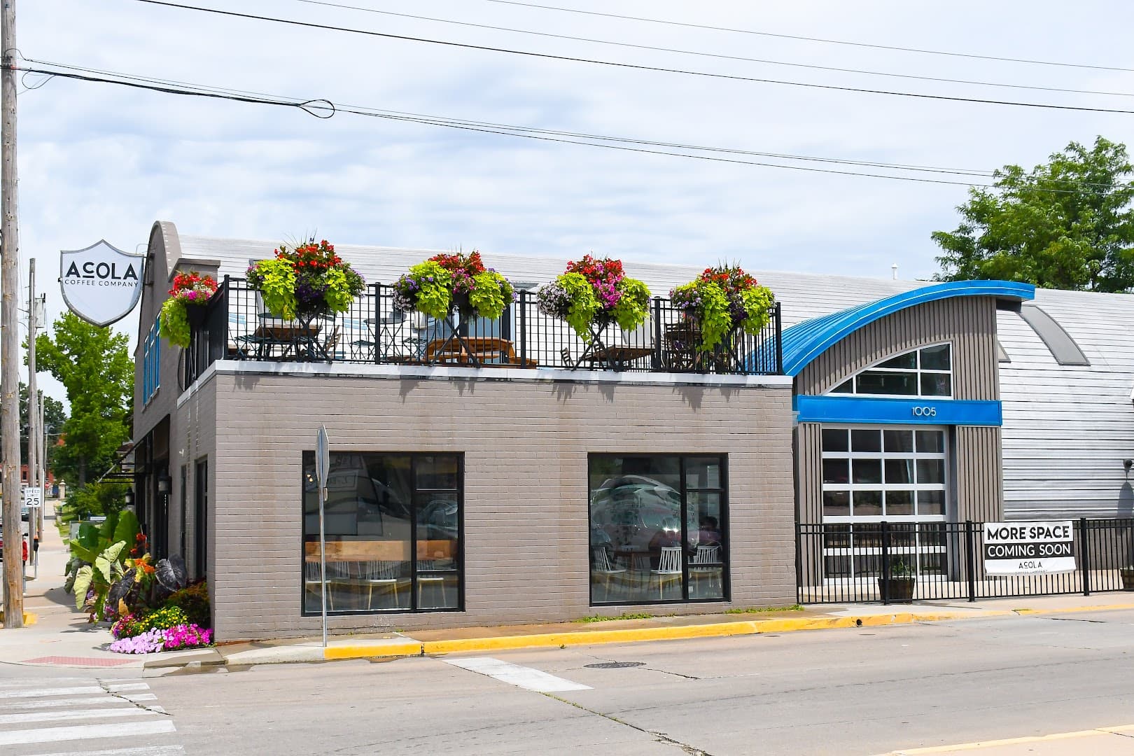 Busch's Florist and Greenhouse - Image 1