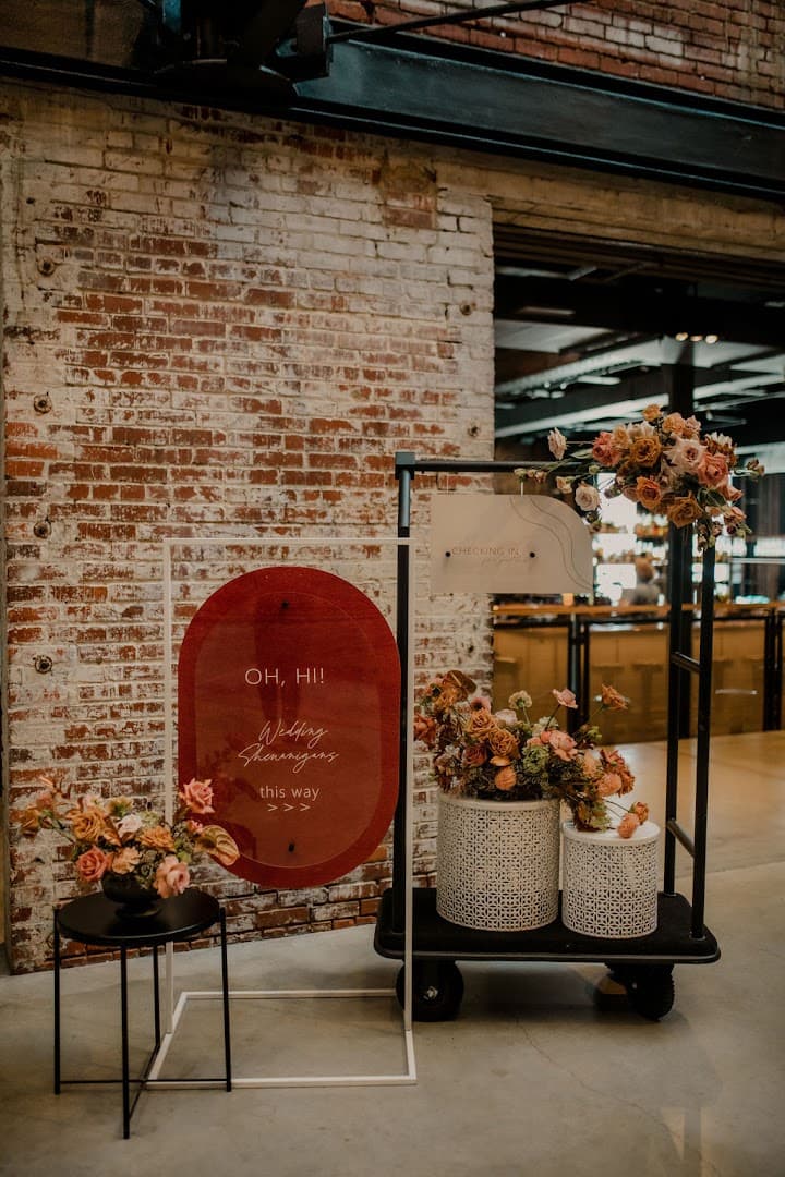 Good Earth Floral Design Studio - Image 1