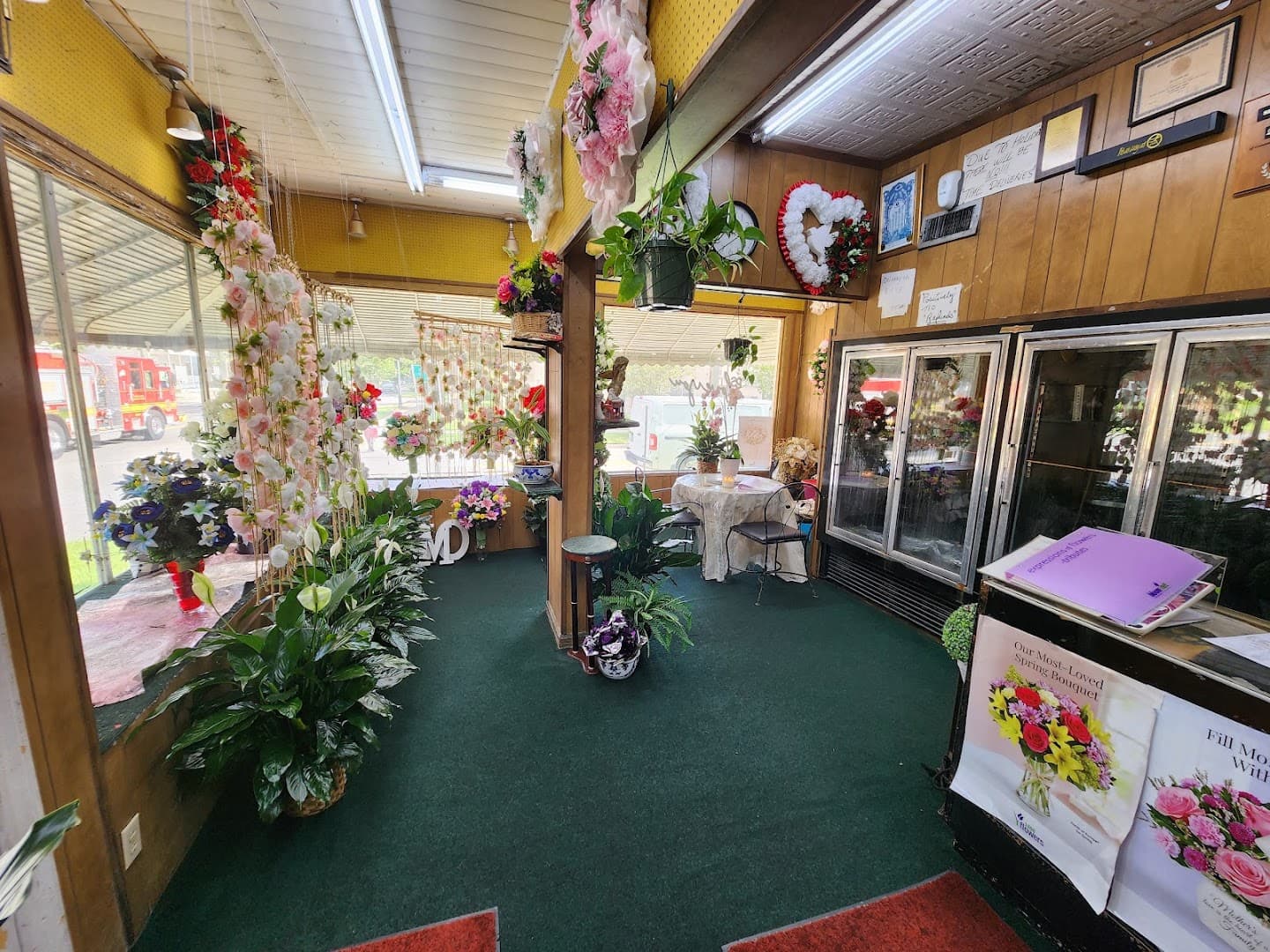 Skinner's Florist - Image 1