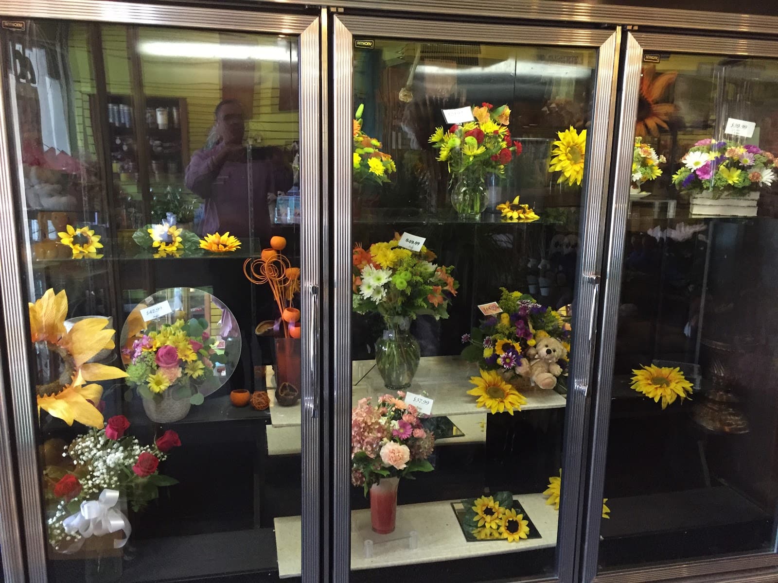 Ziegfield Florist, Gifts & Flower Delivery - Image 1