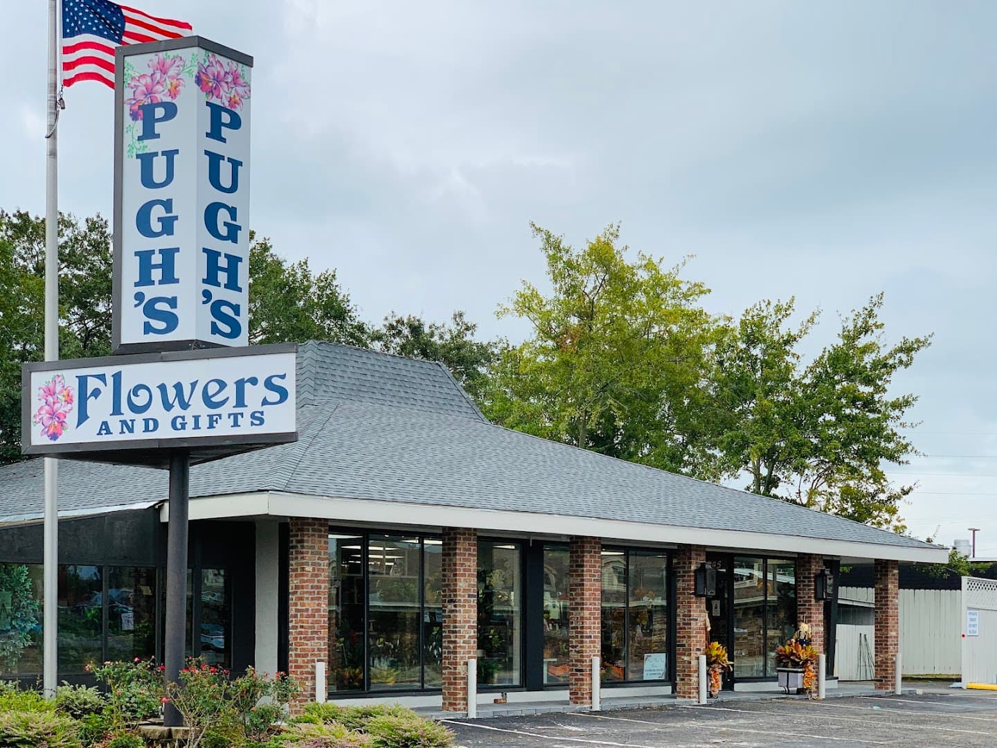 Pugh's Floral Shop, Inc. - Image 1