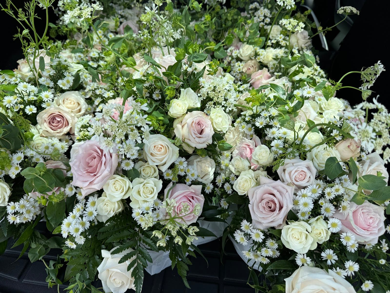 Flowers' N Fun - Image 1