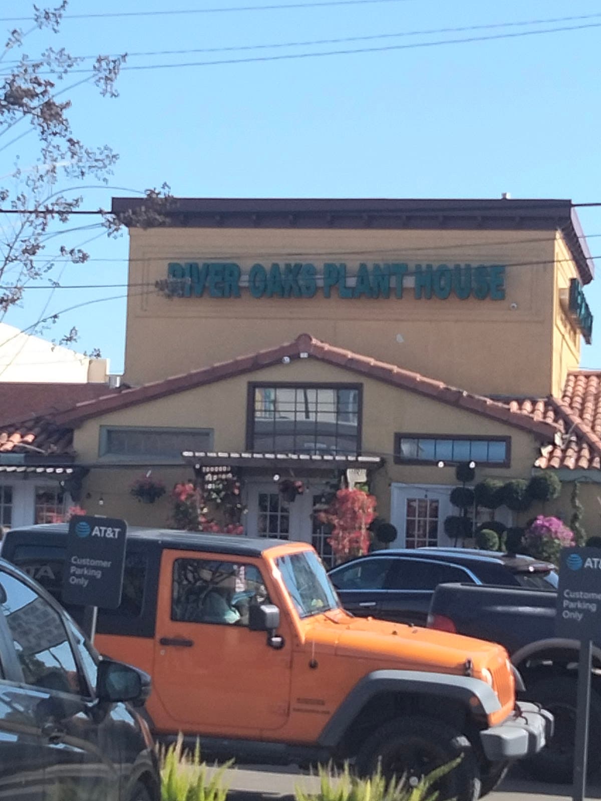 River Oaks Plant House - Image 1