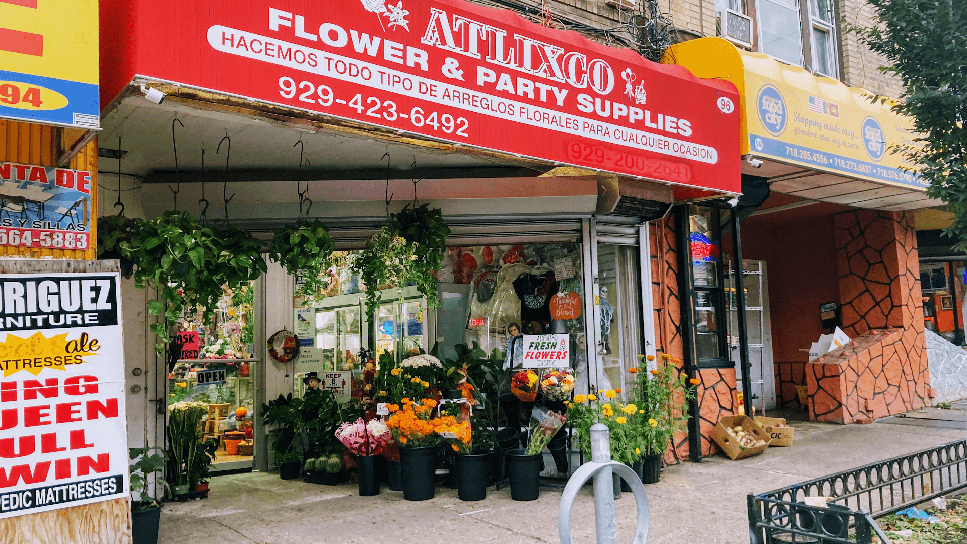 Atlixco Flower and Party Supplies - Image 1
