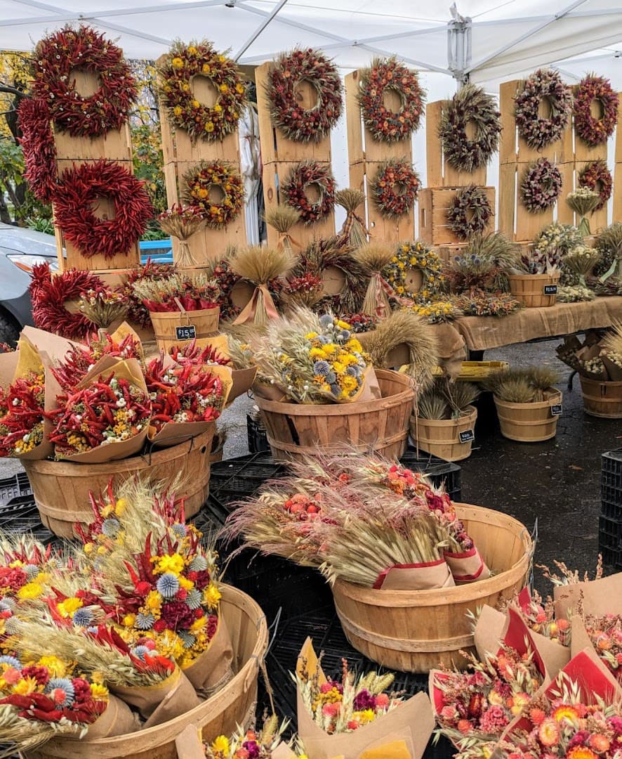 The River Garden Flower Farm - Image 1