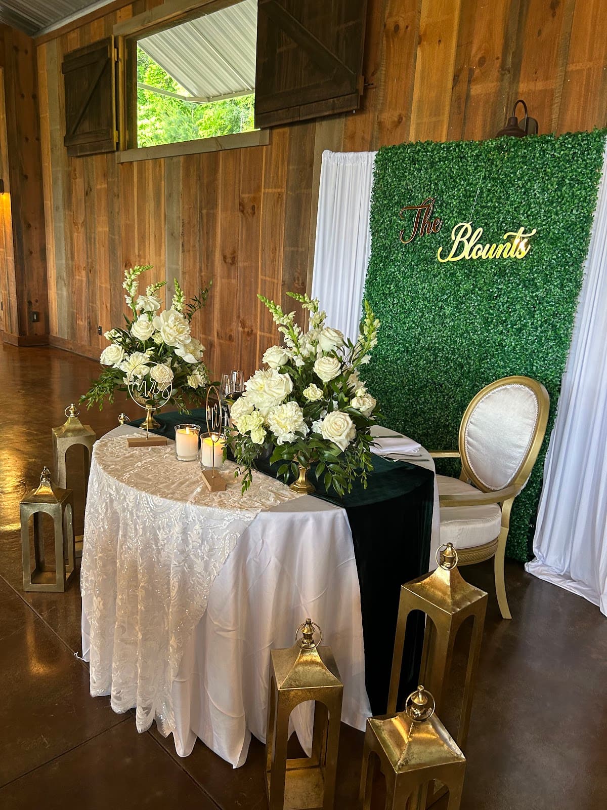 Ray's Florist & Greenhouse - Image 1