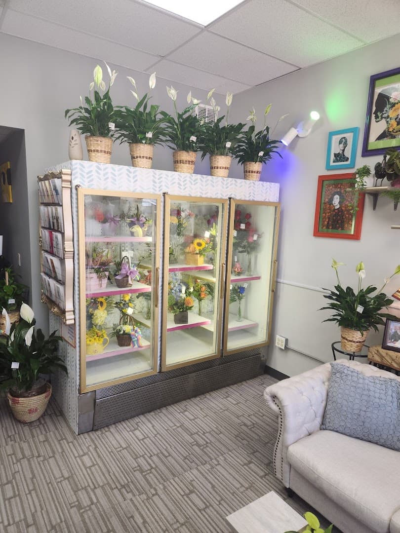 Bloomerang Floral And Gifts - Image 1