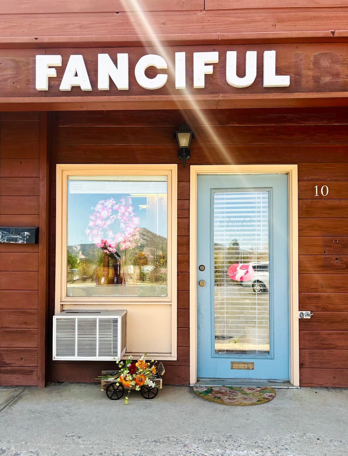 Fanciful Floral & Weddings - Image 1