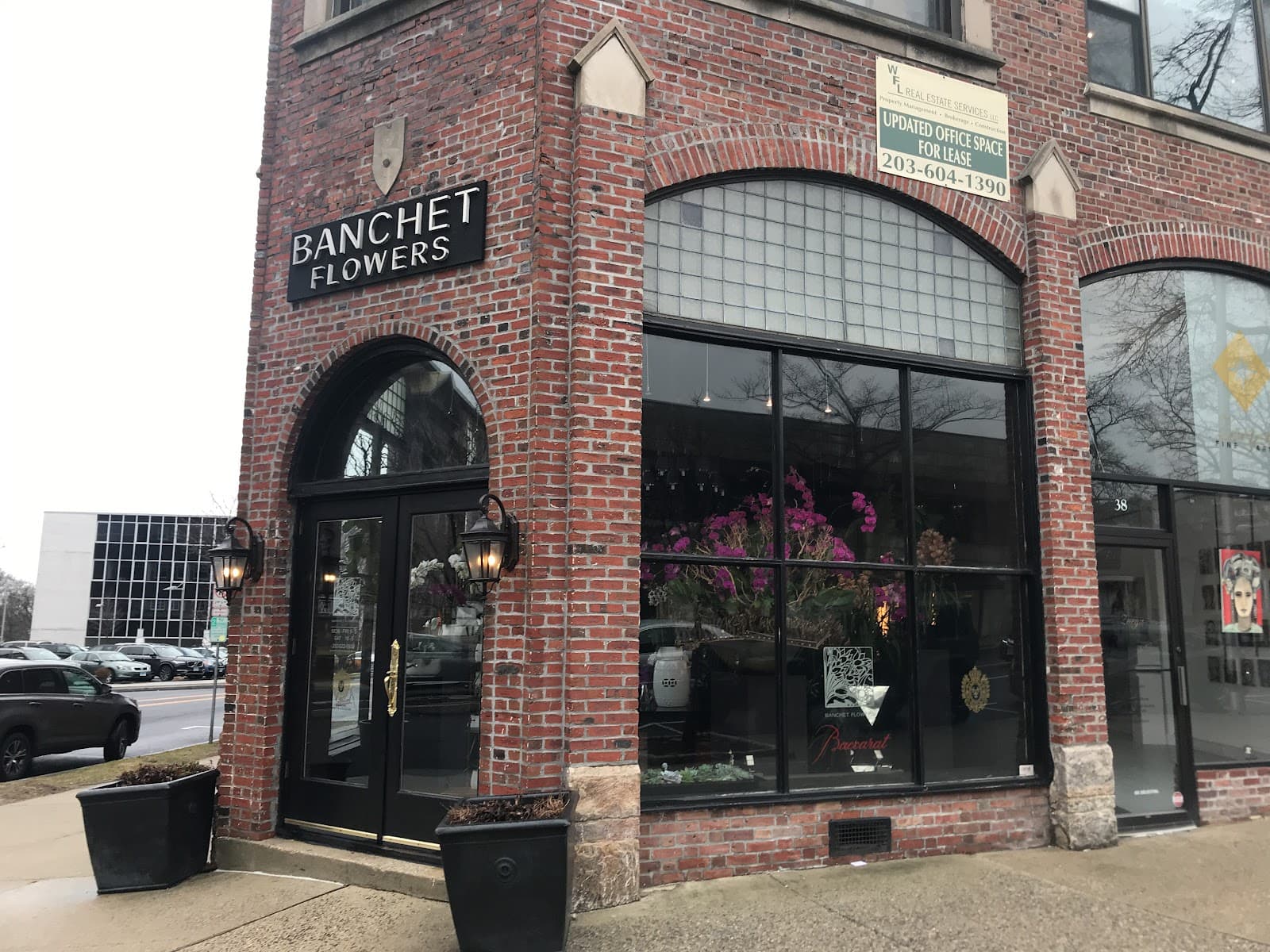 Banchet Flowers - Image 1