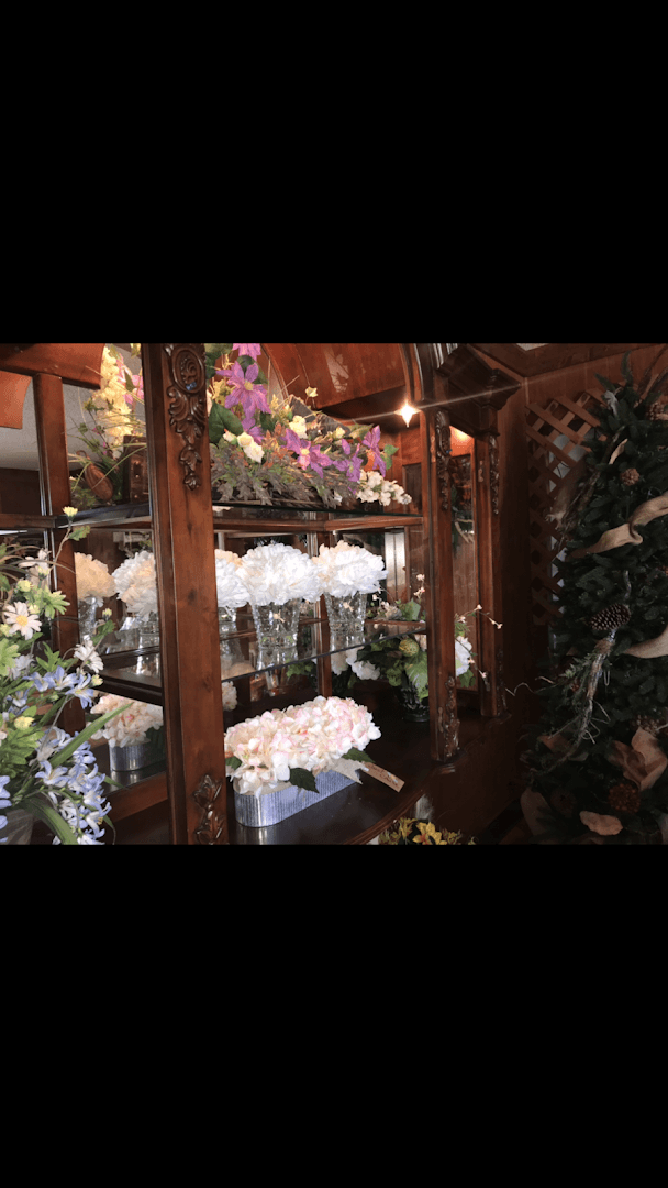 BAXLEY FLORIST - Image 1
