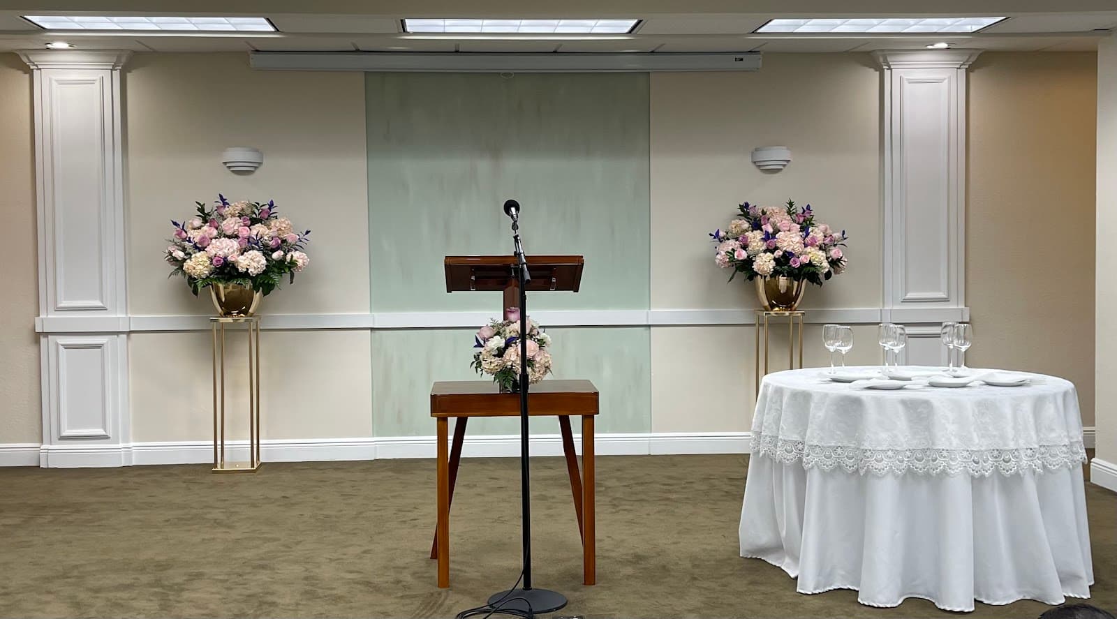 Love Flowers Miami - Image 1