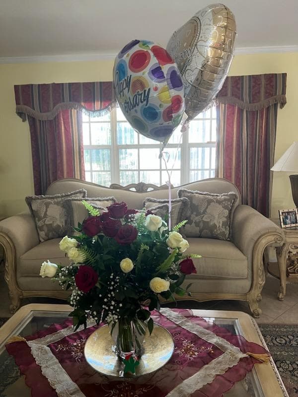 Floral Gardens & Gifts - Image 1