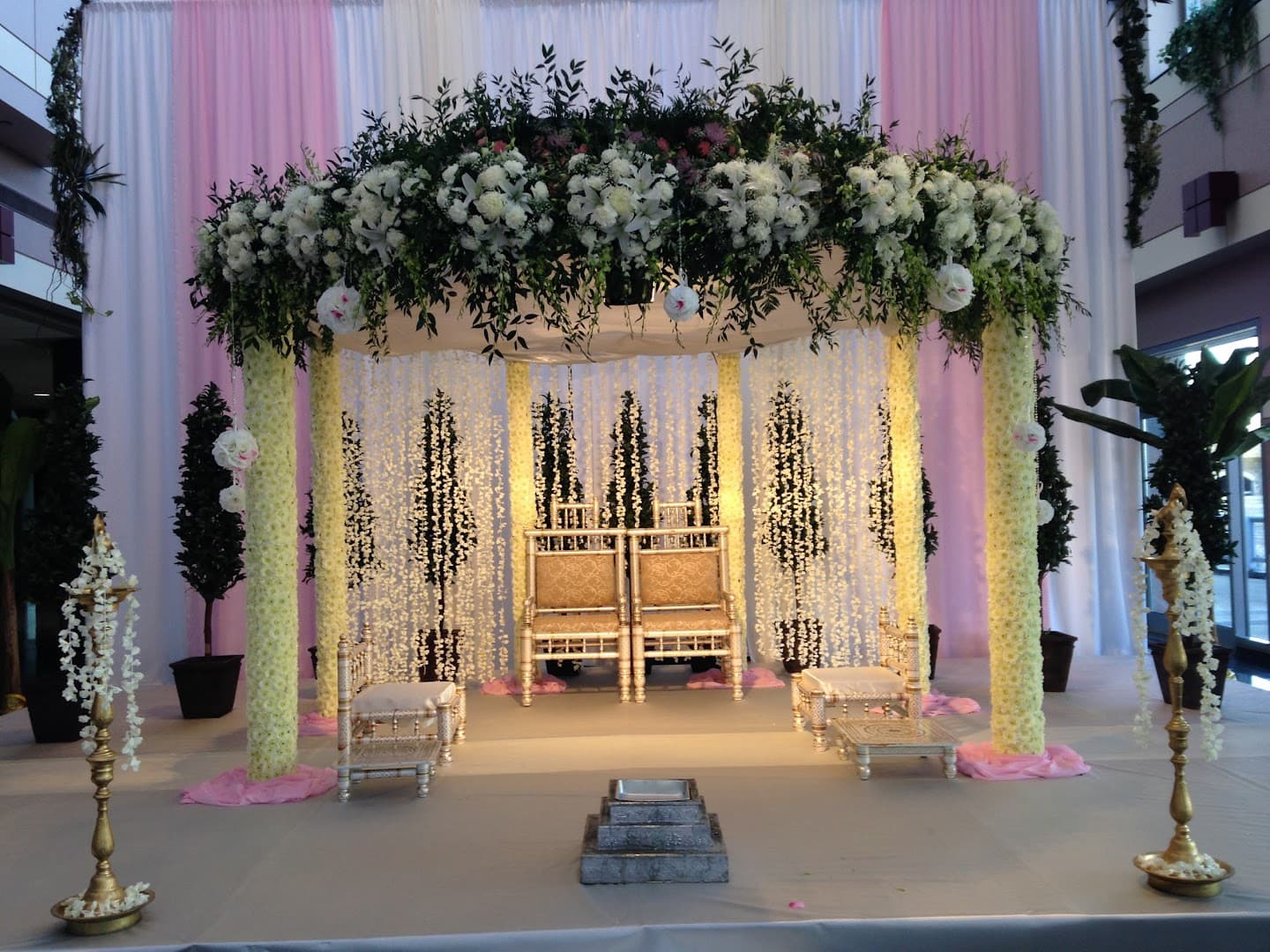 Fancy Florist - Image 1