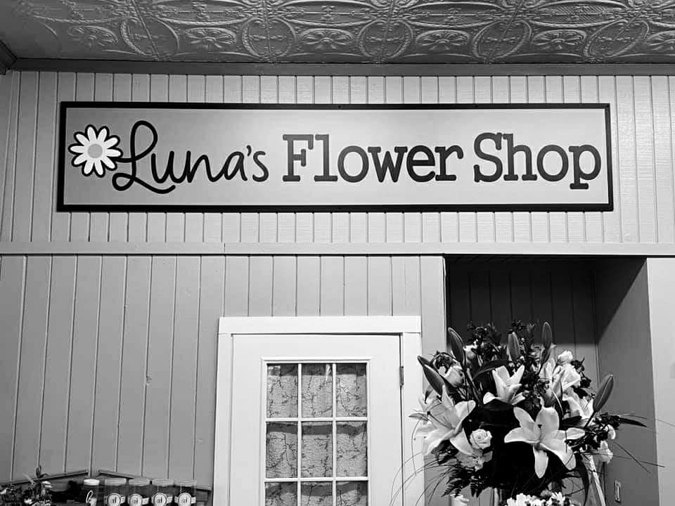 Luna's Flower Shop - Image 1