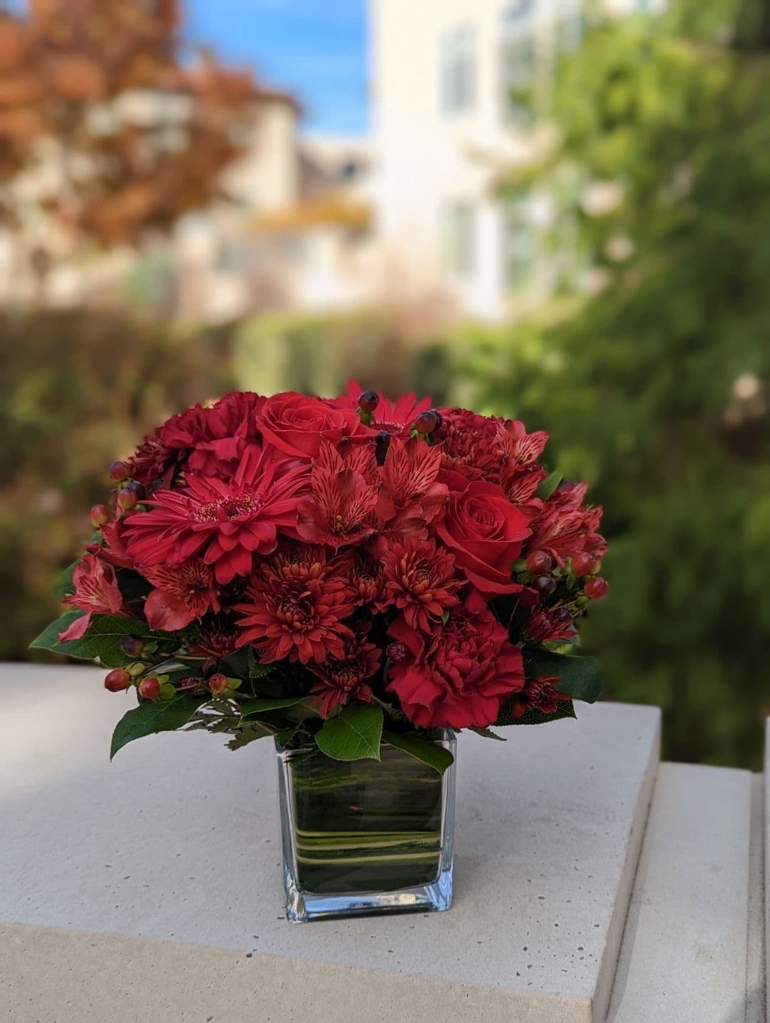 Chu's Florist & Birds - Image 1