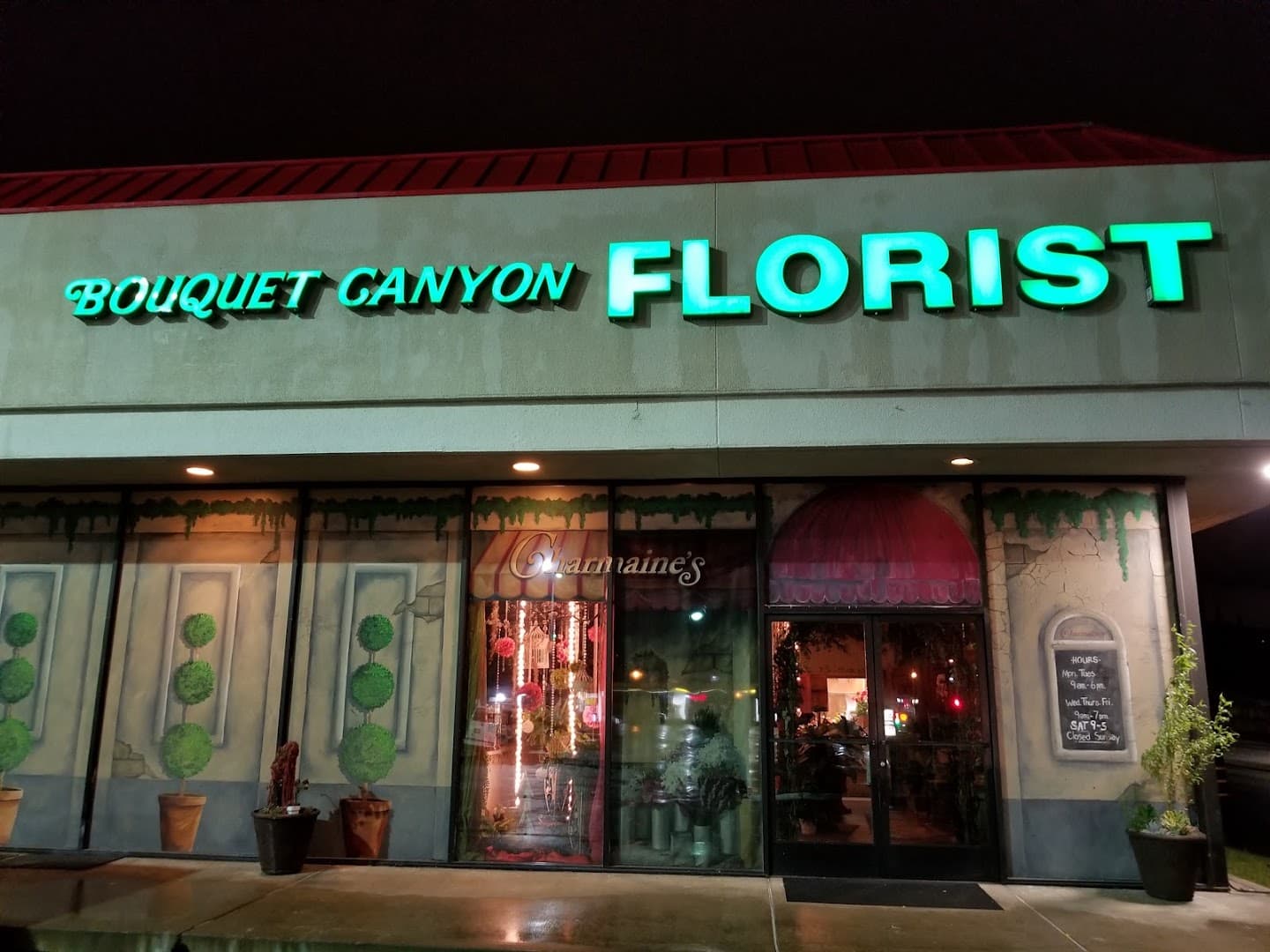 Charmaine's Bouquet Canyon Florist - Image 1