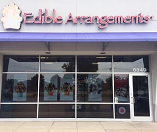 Edible Arrangements - Image 1