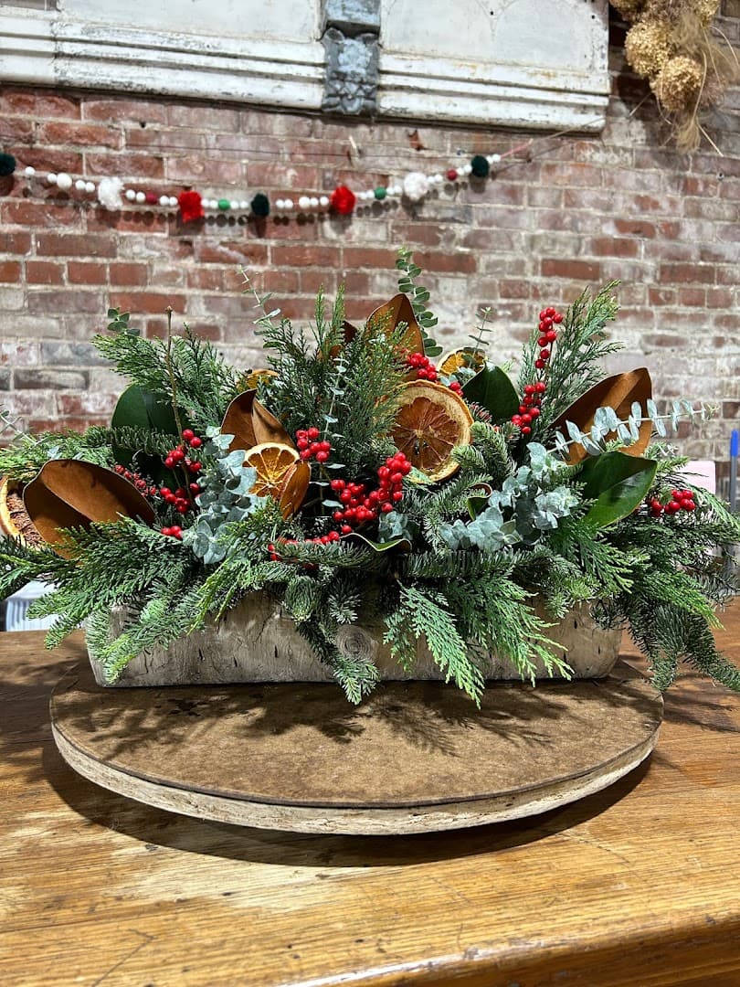 Stuart Flowers & Gifts - Image 1