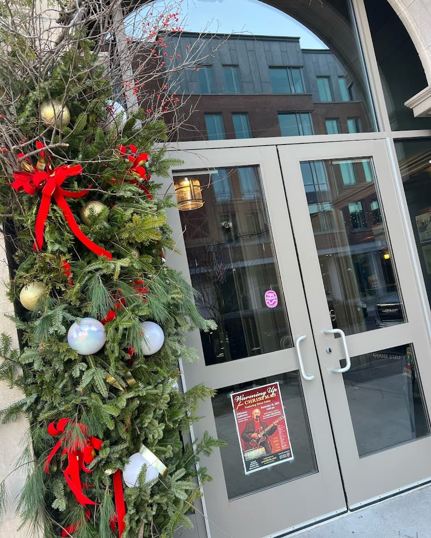 The Robin's Nest - Image 1