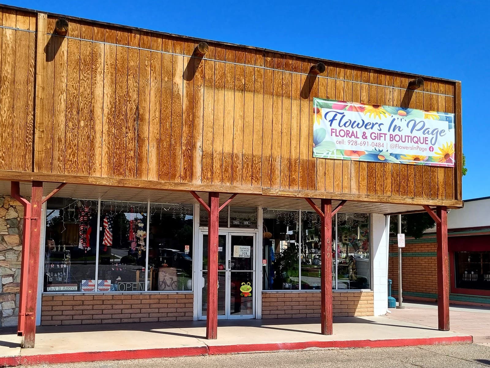 Flowers in Page - Image 1