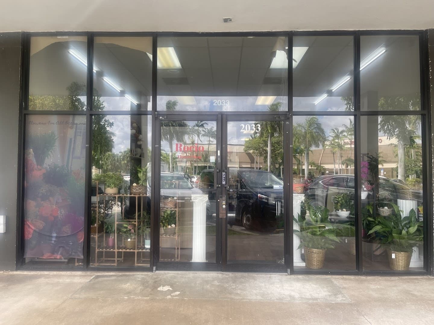 Rocio Flower Shop - Image 1
