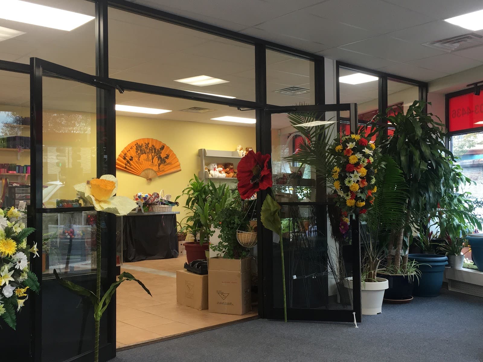 Kim's Flower Shop - Image 1