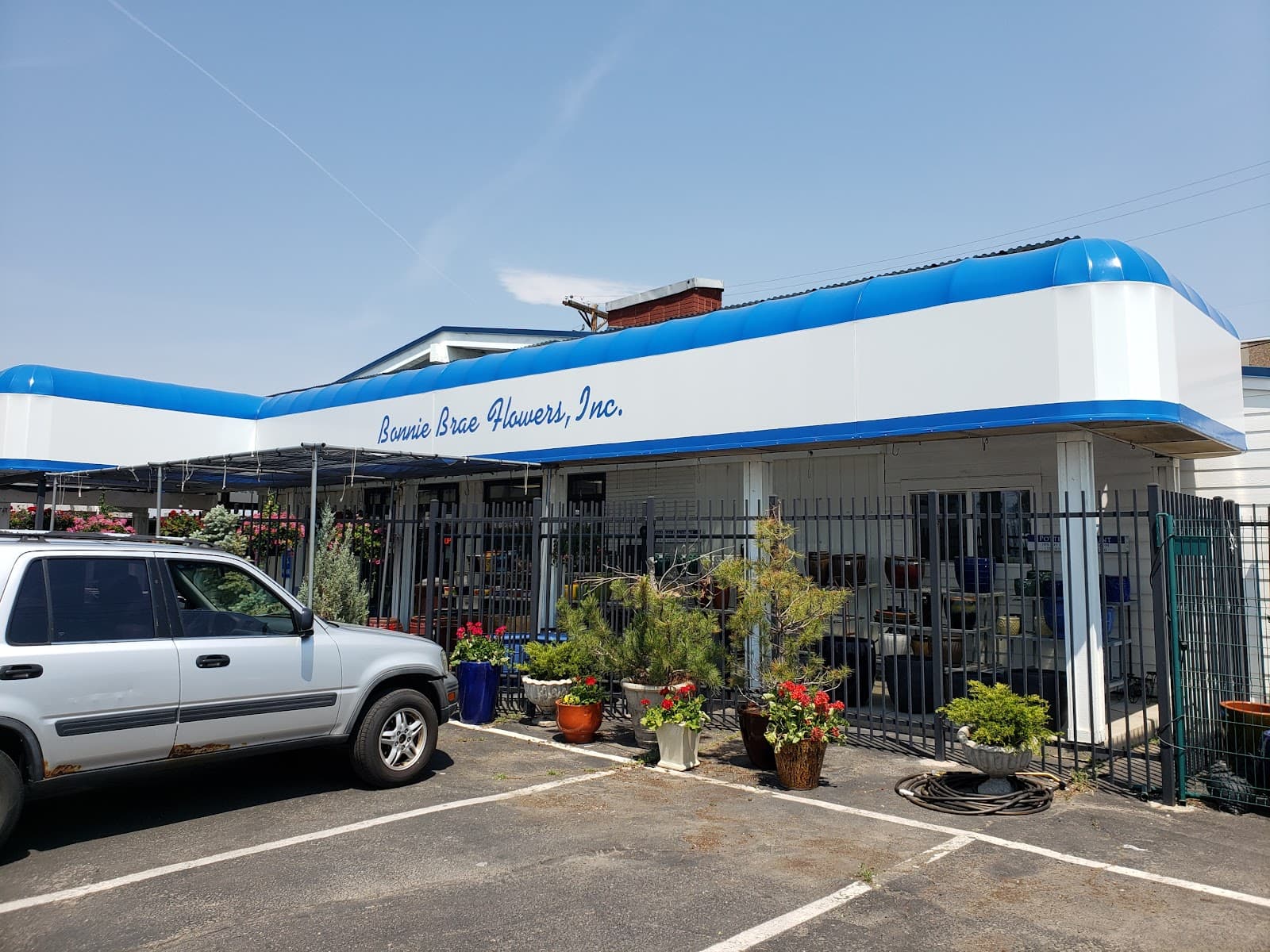 Bonnie Brae Flowers Inc. - Image 1