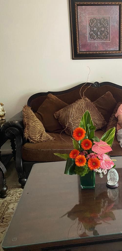 Clinton Floral - Image 1