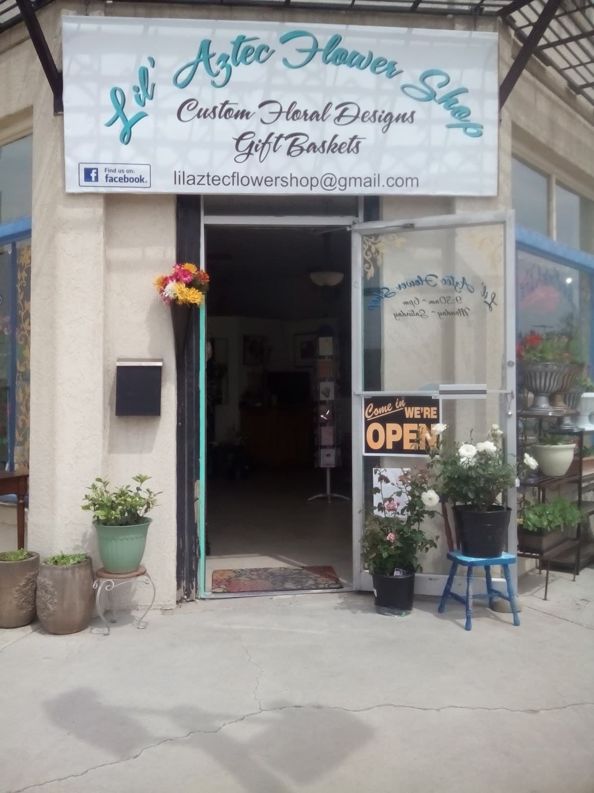 Lil Aztec Flower Shop - Image 1