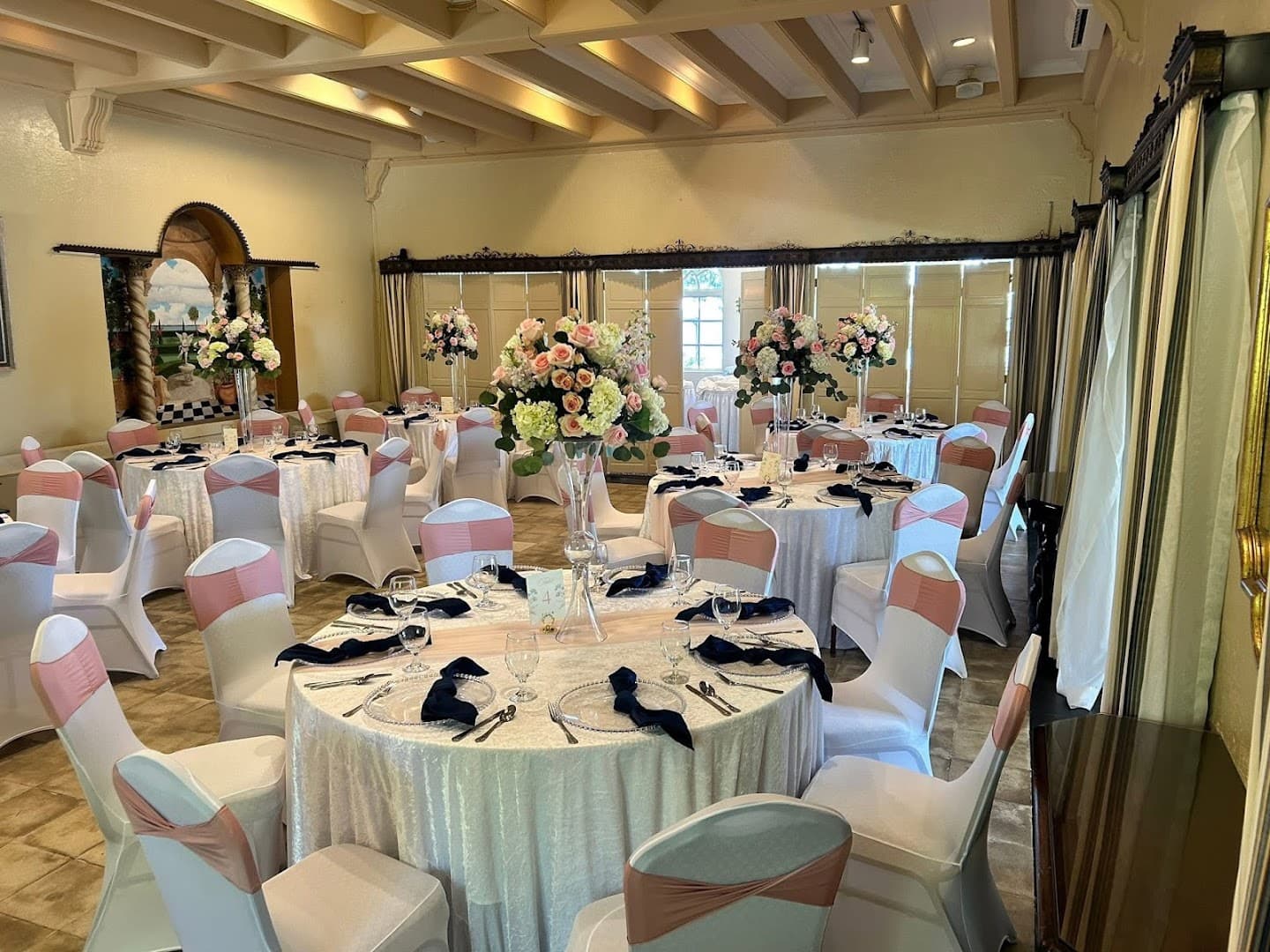 TRINITY FLOWERS AND EVENT RENTALS - Image 1