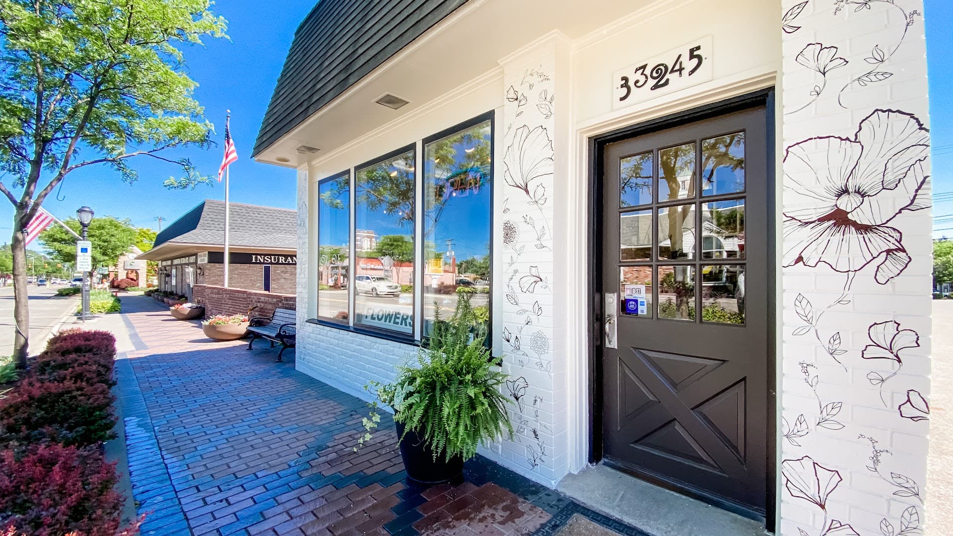 The Vines Flowers - Image 1