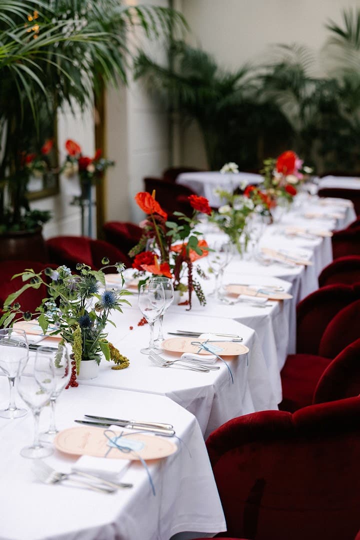 LINNAEA Floral - Image 1