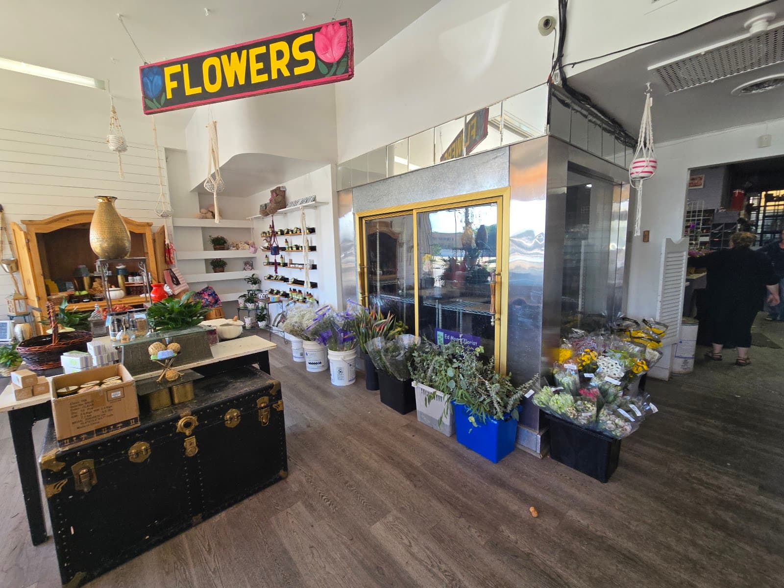 Ed Moore Florist - Image 1