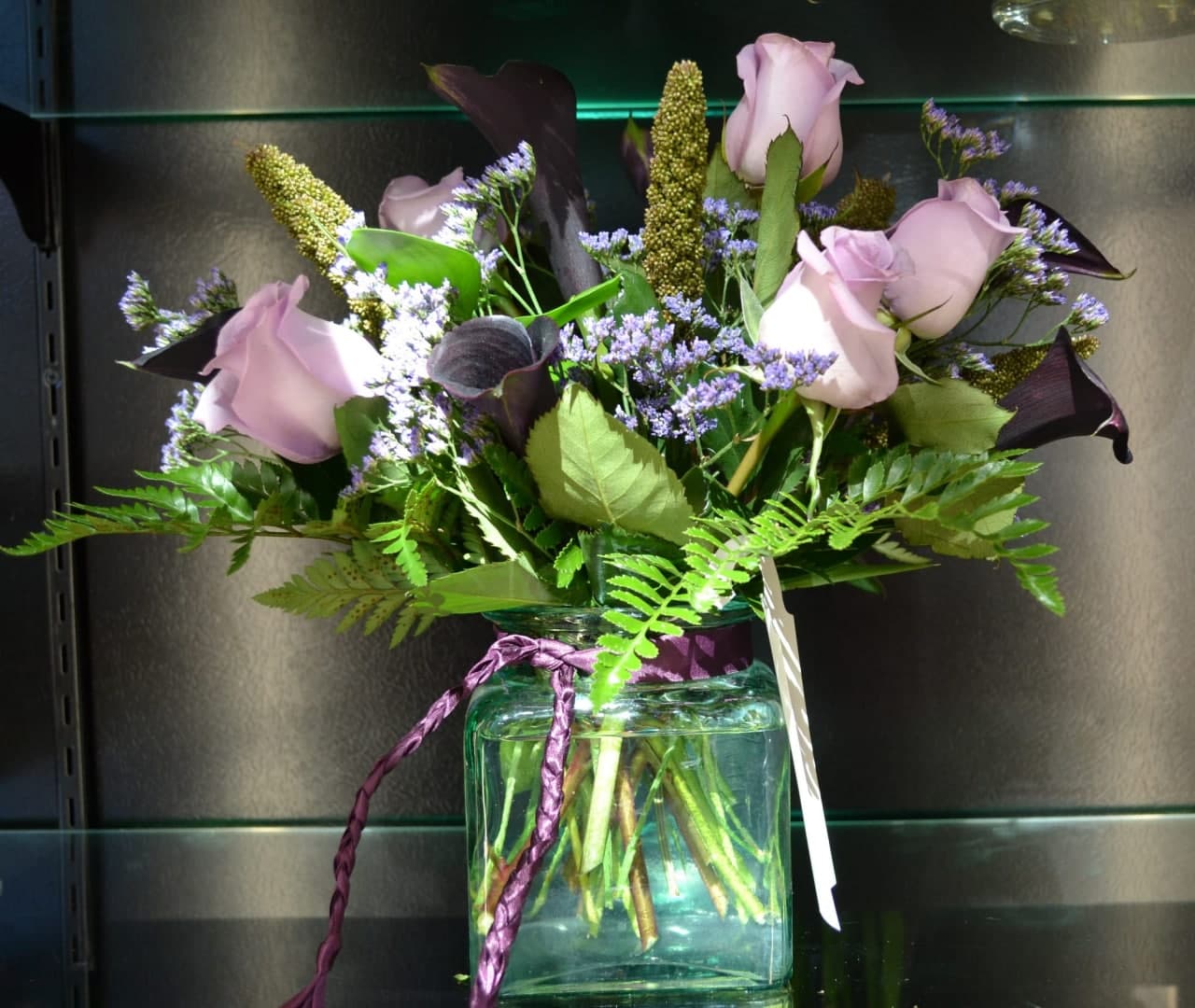 The Bloomin' Dragonfly Flowers - Image 1