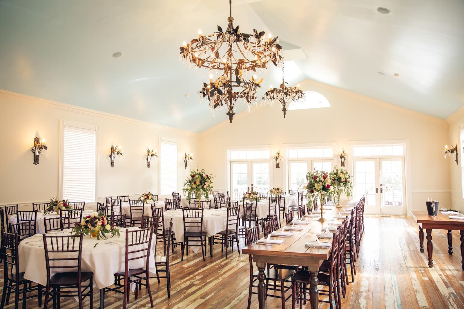 Darin Jones Floral Designer / A Wedding Florist - Image 1