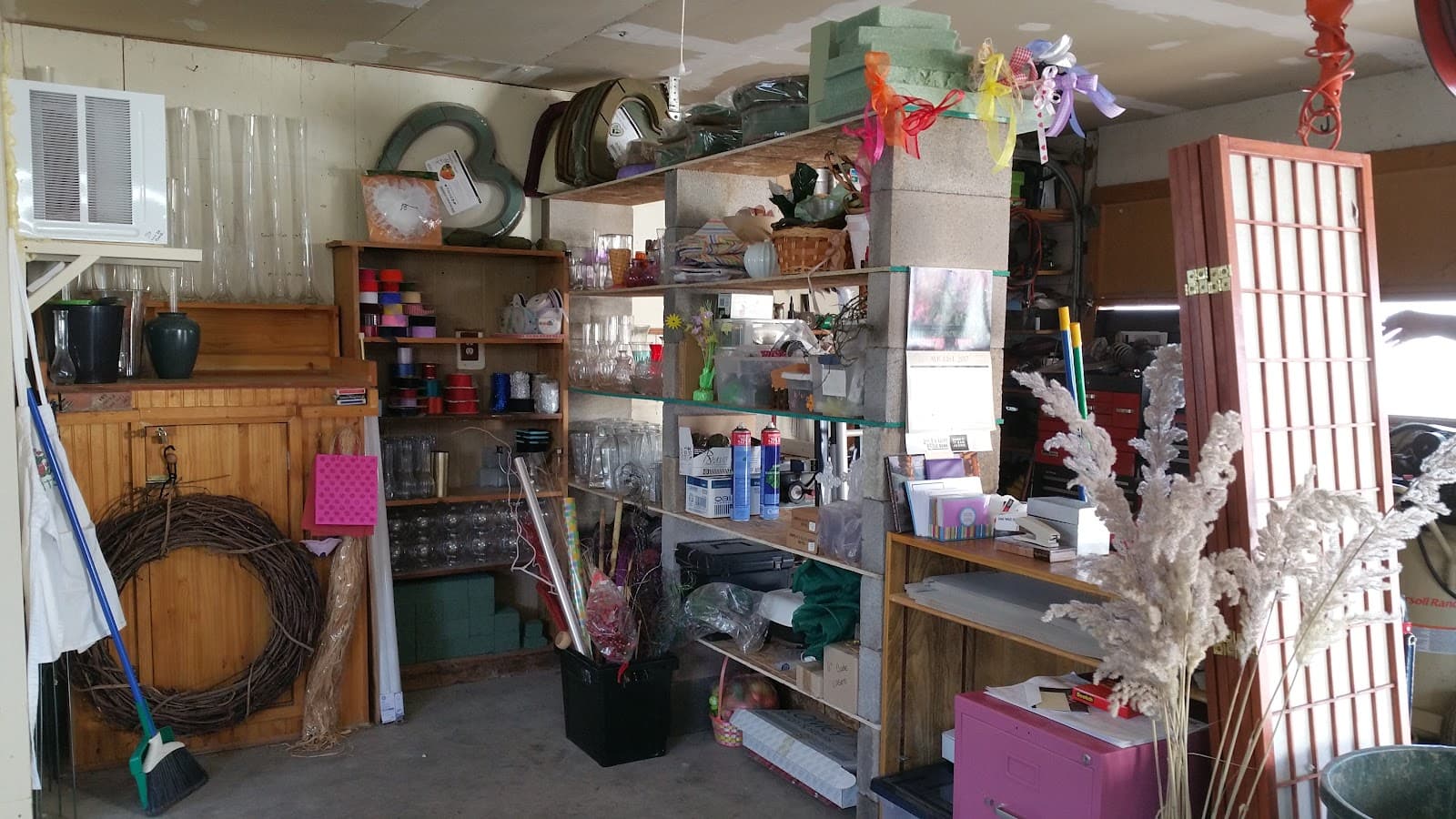 Flower Extraordinaire - Image 1