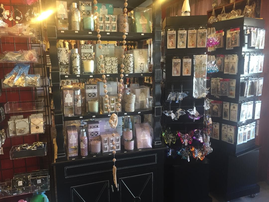 evergreen florist and greenhouse inc. - Image 1