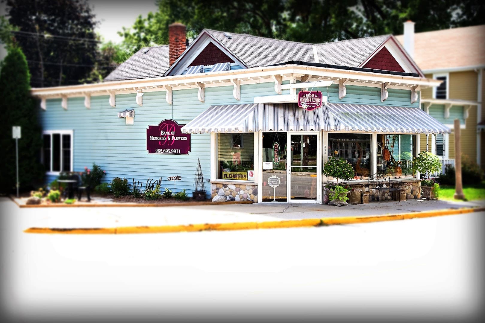 Bank of Flowers - Image 1