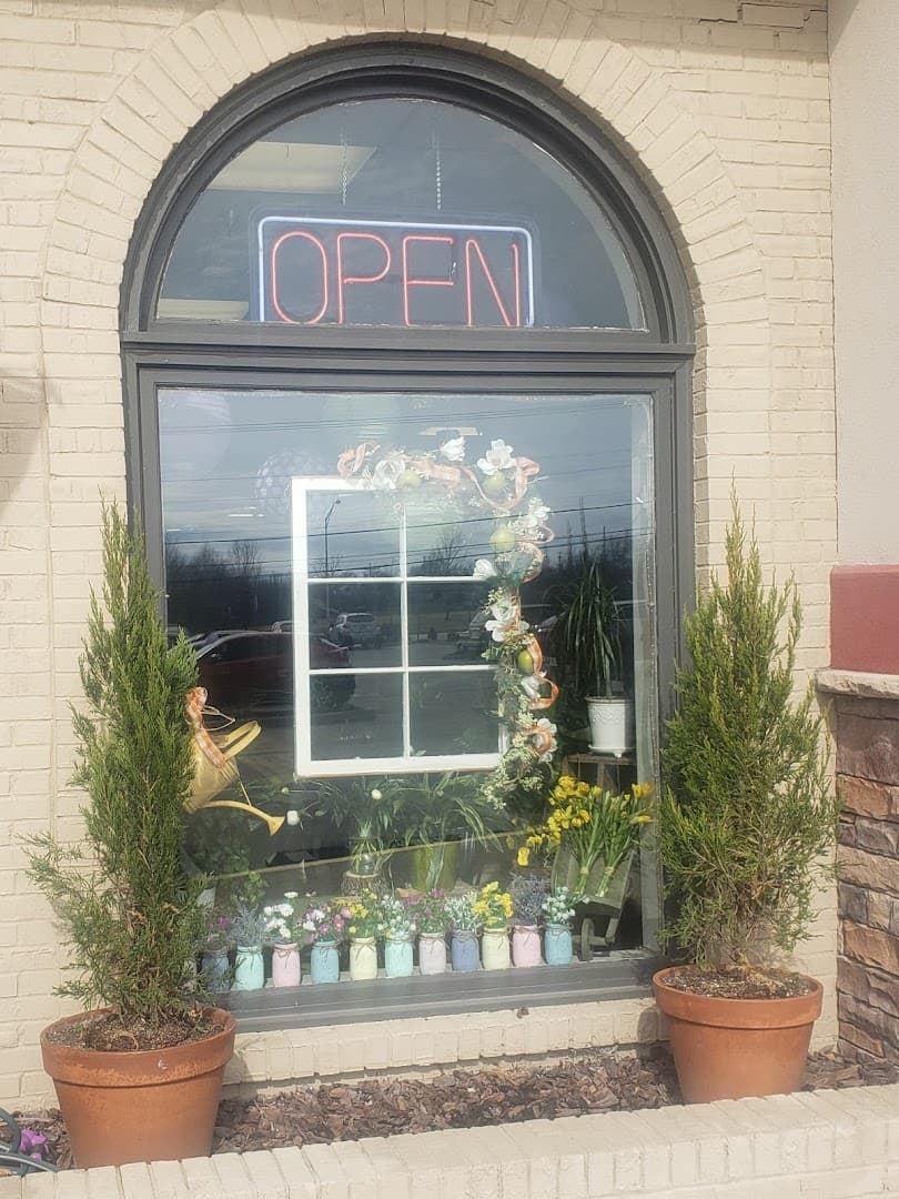 Bella Blooms Florist and Gifts - Image 1
