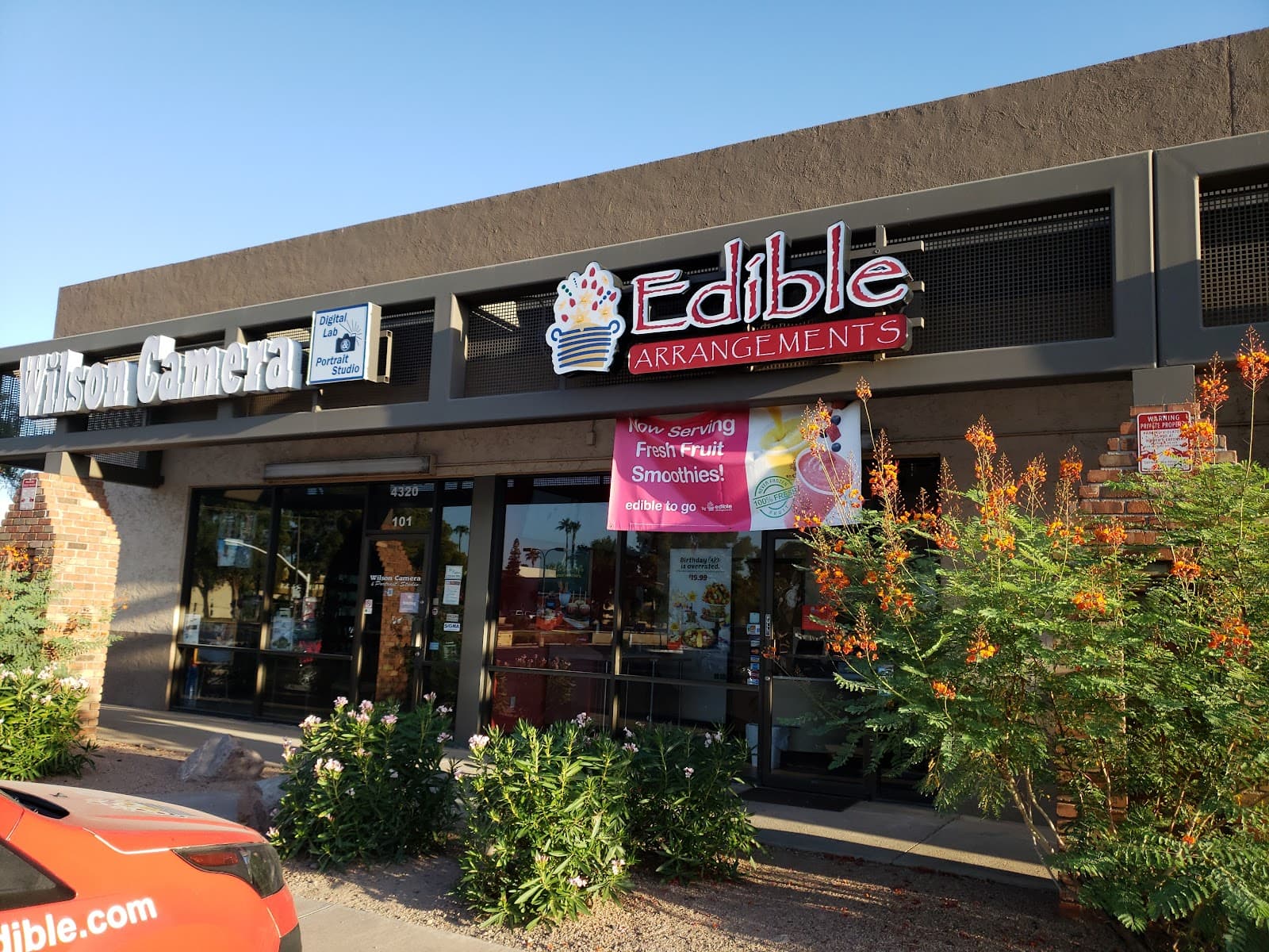 Edible Arrangements - Image 1